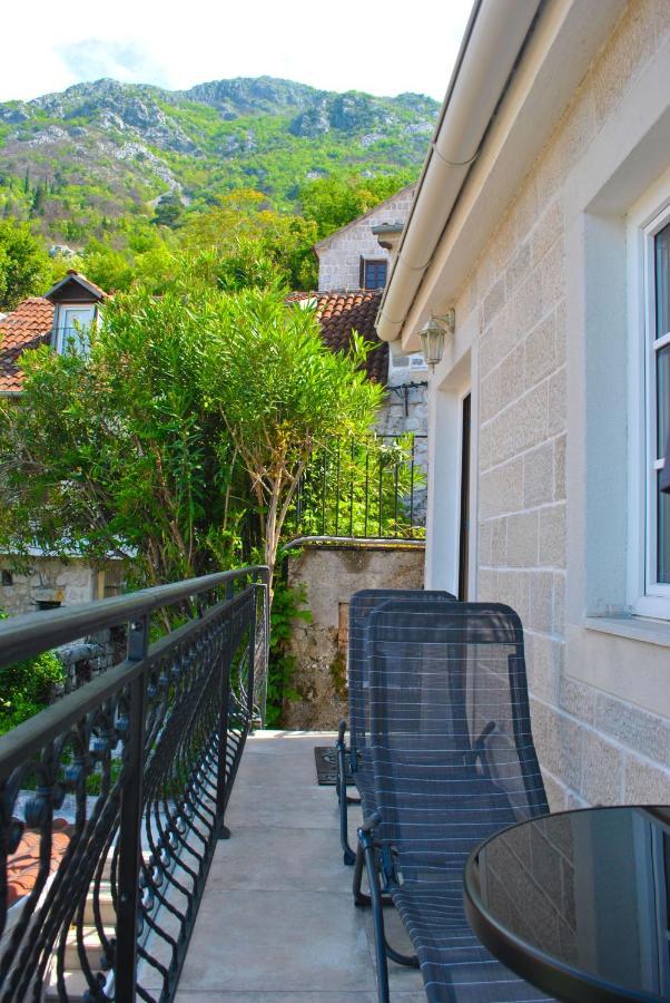 Apartment Mediterraneo Blue Sky Perast Exterior photo