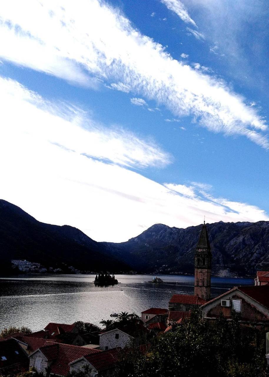 Apartment Mediterraneo Blue Sky Perast Exterior photo